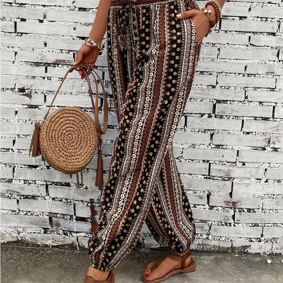 Boho baggy, cute pants size large - Picture 2 of 6